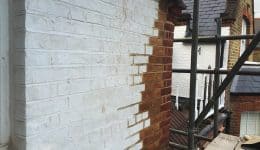 As the mortar tinting is carried out it blends with the bricks and the final effect starts to take place.