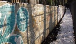 Cracking in Retaining Wall