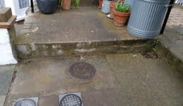 Cracking in concrete steps